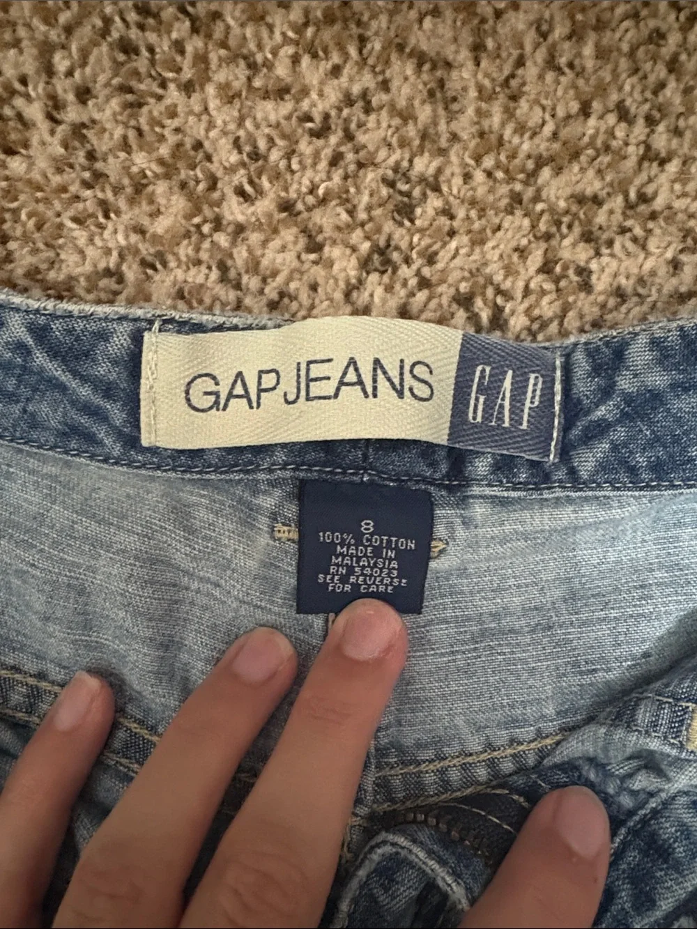GAP casual light